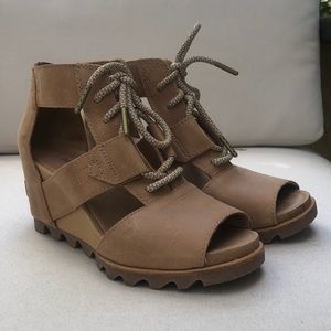 Sorel wedge sandals